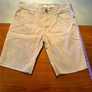 DKNY Beige denim shorts Size 32 men’s